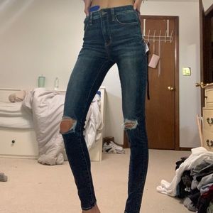 AE high waisted jeans